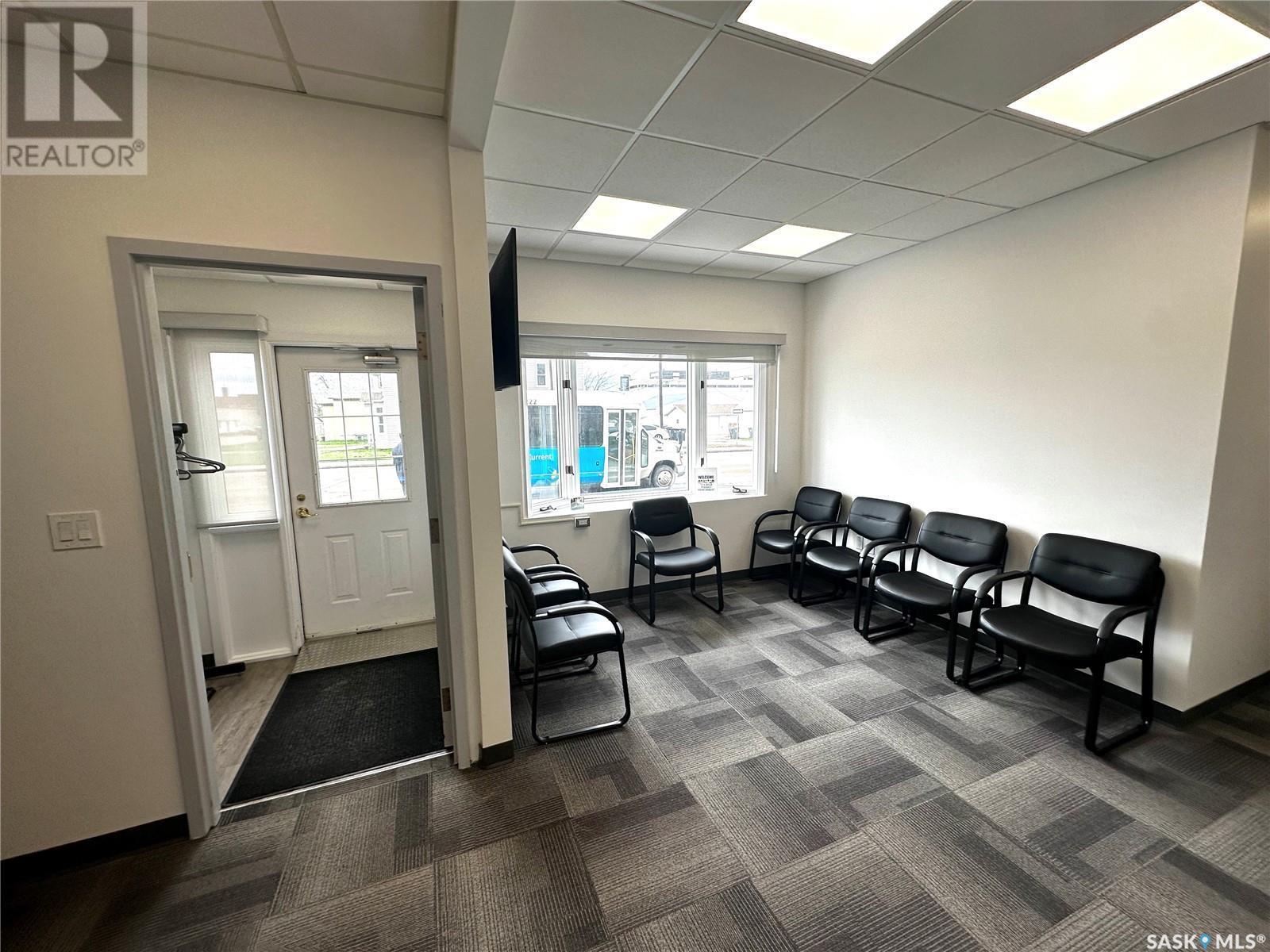 215 Chaplin Street W, Swift Current, SK