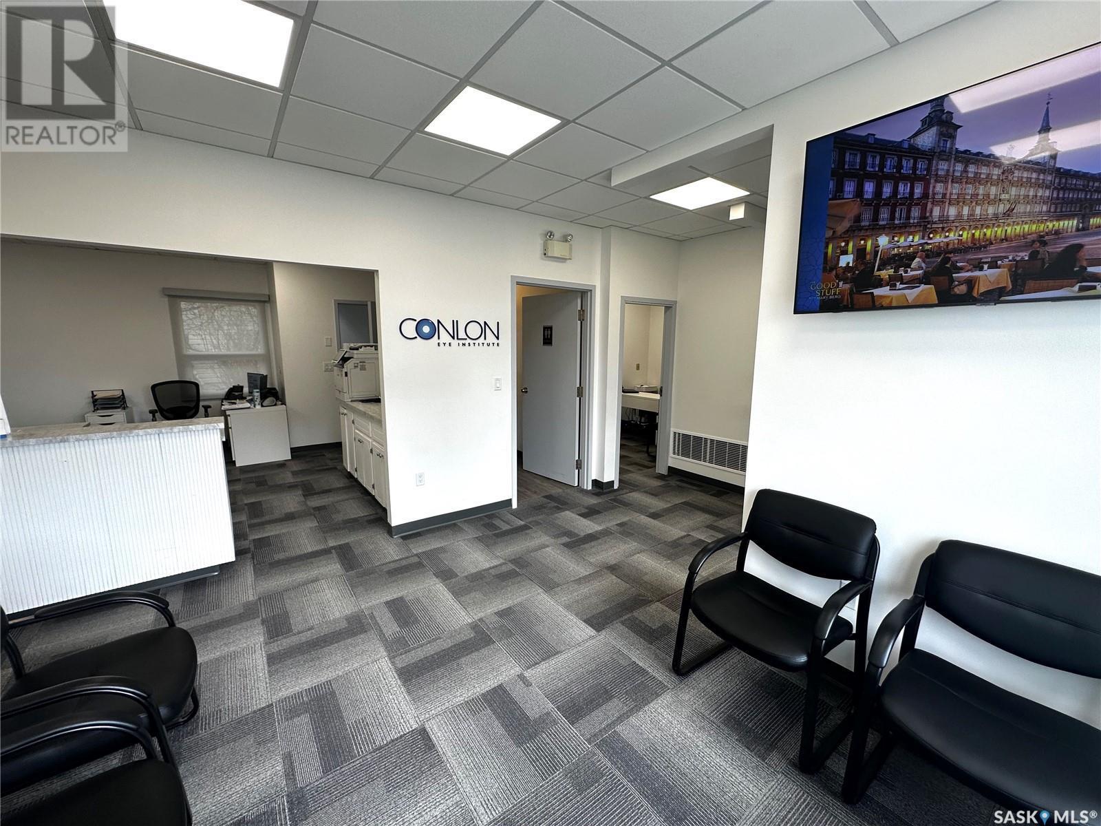 215 Chaplin Street W, Swift Current, SK