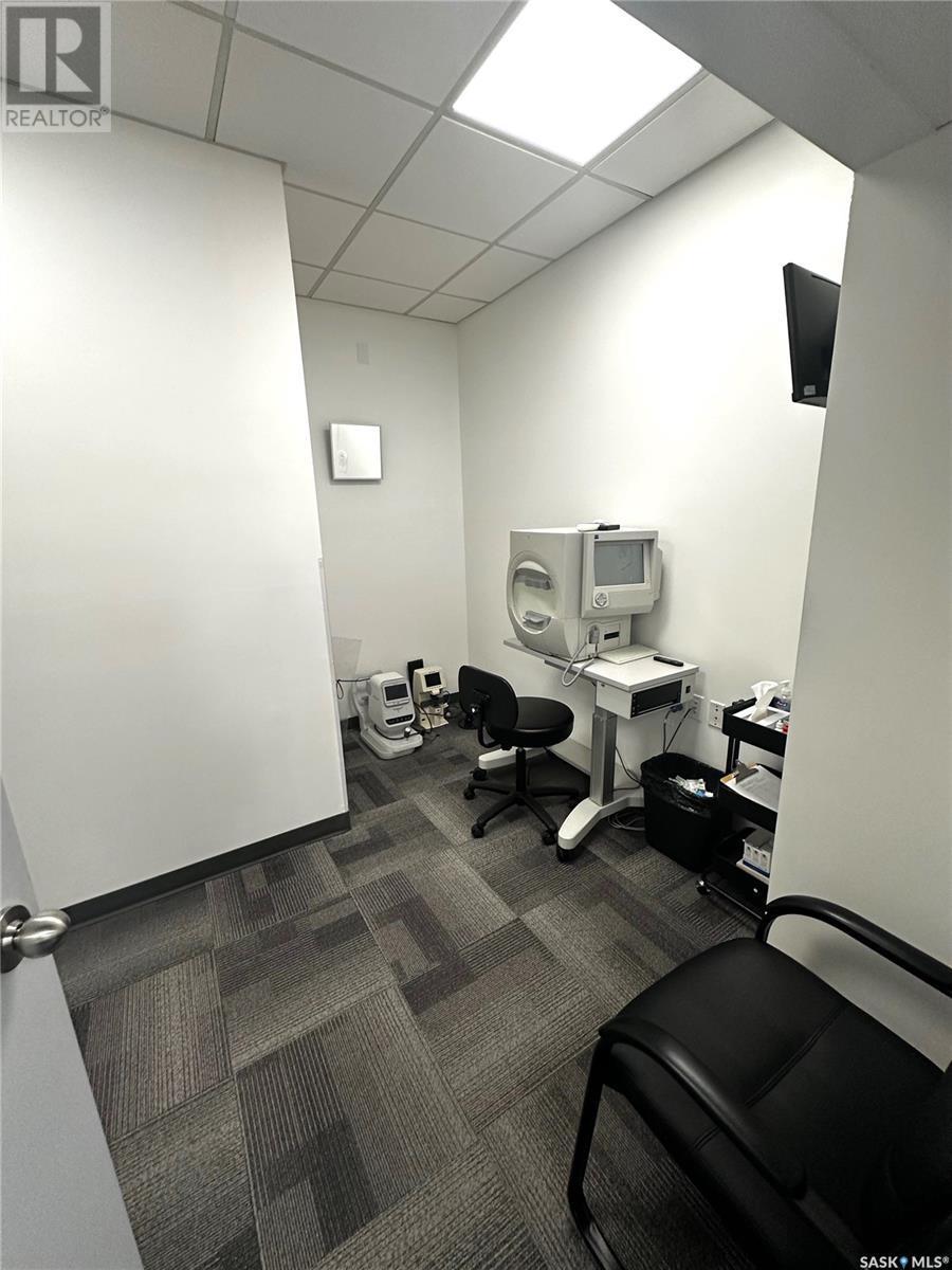 215 Chaplin Street W, Swift Current, SK