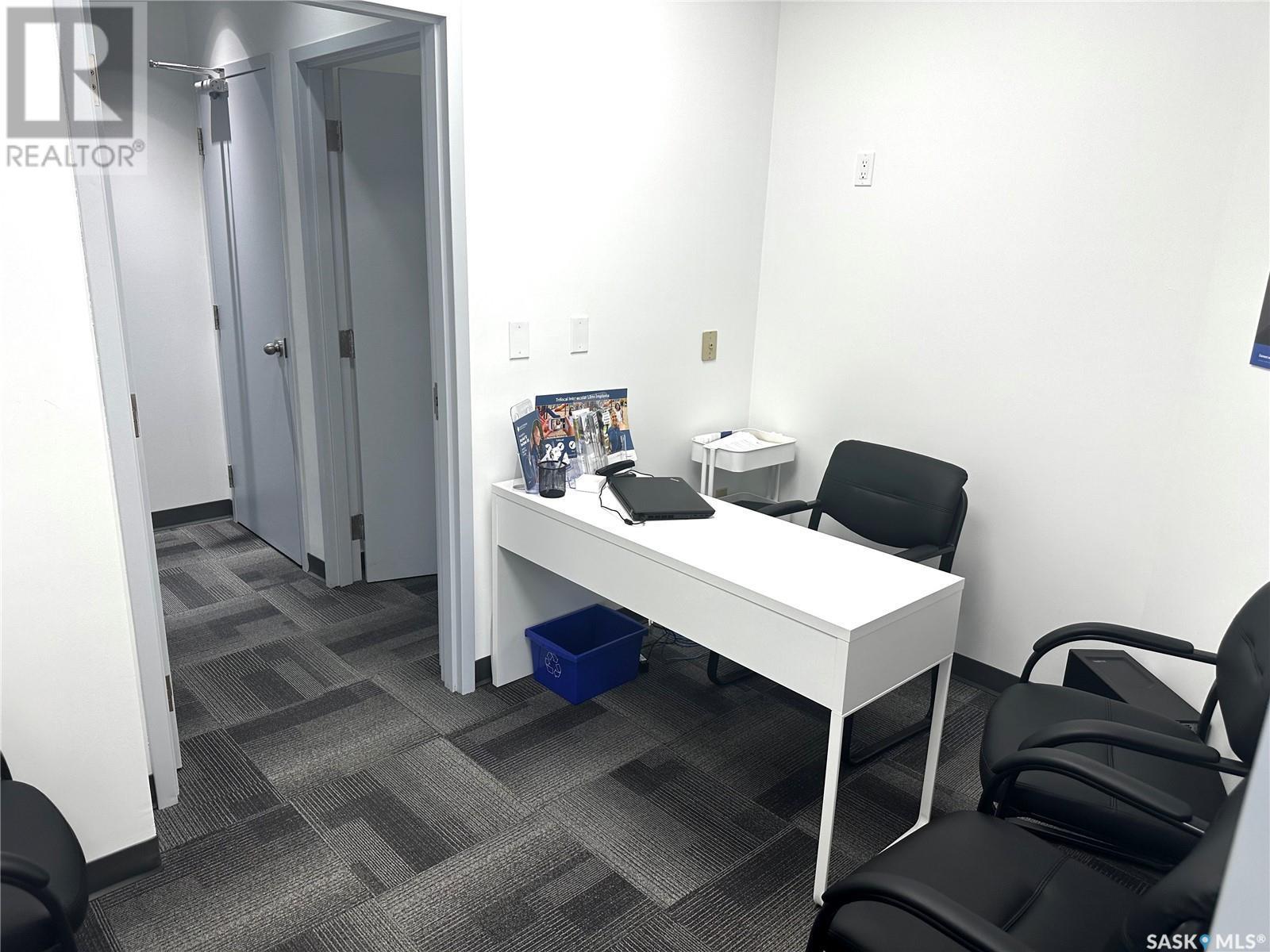 215 Chaplin Street W, Swift Current, SK