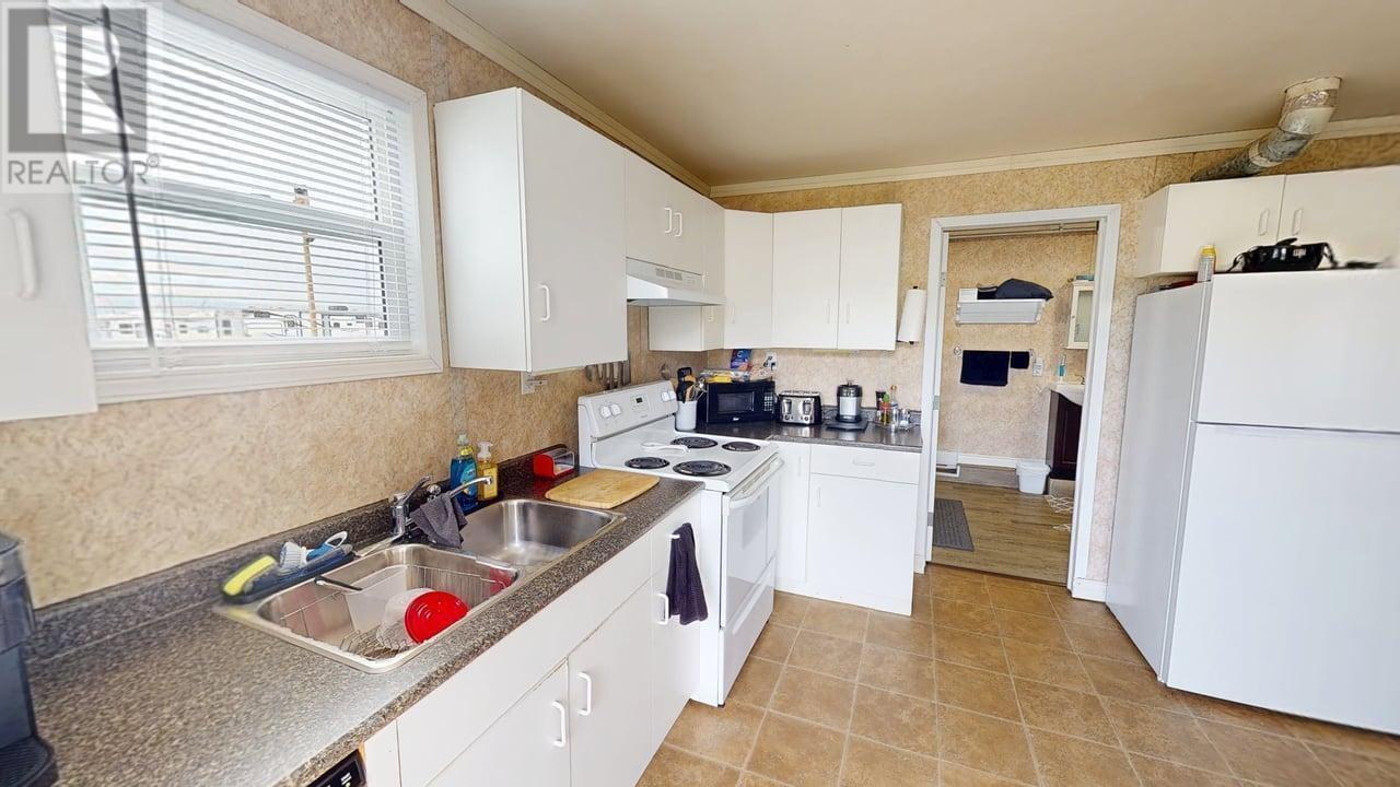 10034 100 Street, Taylor, BC