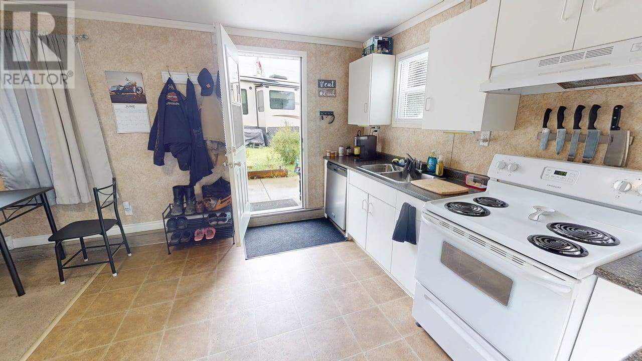 10034 100 Street, Taylor, BC