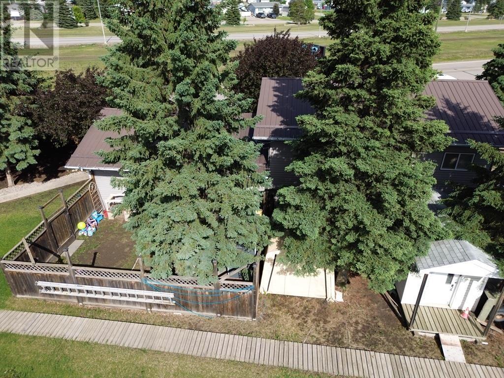 10034 100 Street, Taylor, BC