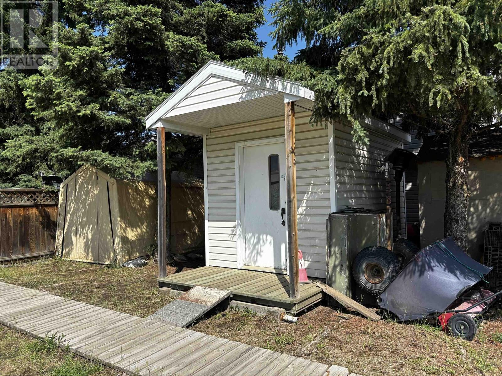 10034 100 Street, Taylor, BC