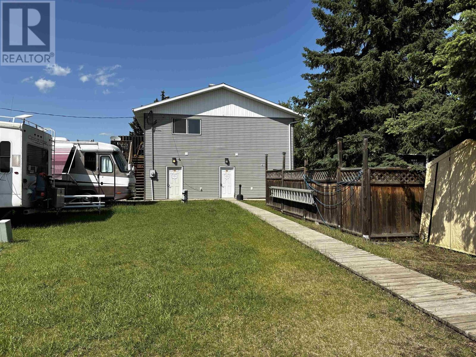 10034 100 Street, Taylor, BC