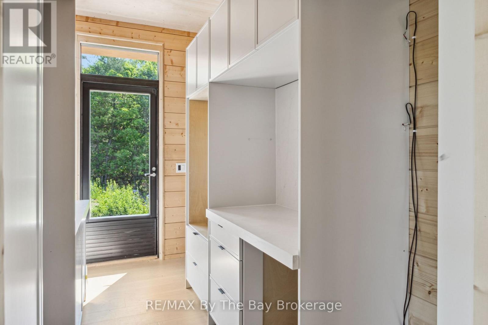 11324 Island 1810/Bone Island, Georgian Bay (Gibson), ON - Indoor Photo Showing Other Room