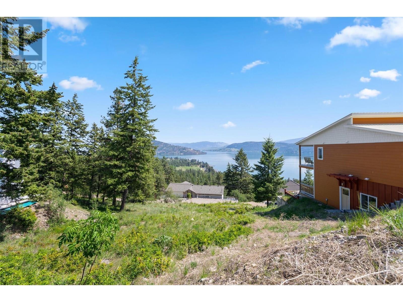 10485 Columbia Way, Kelowna, BC