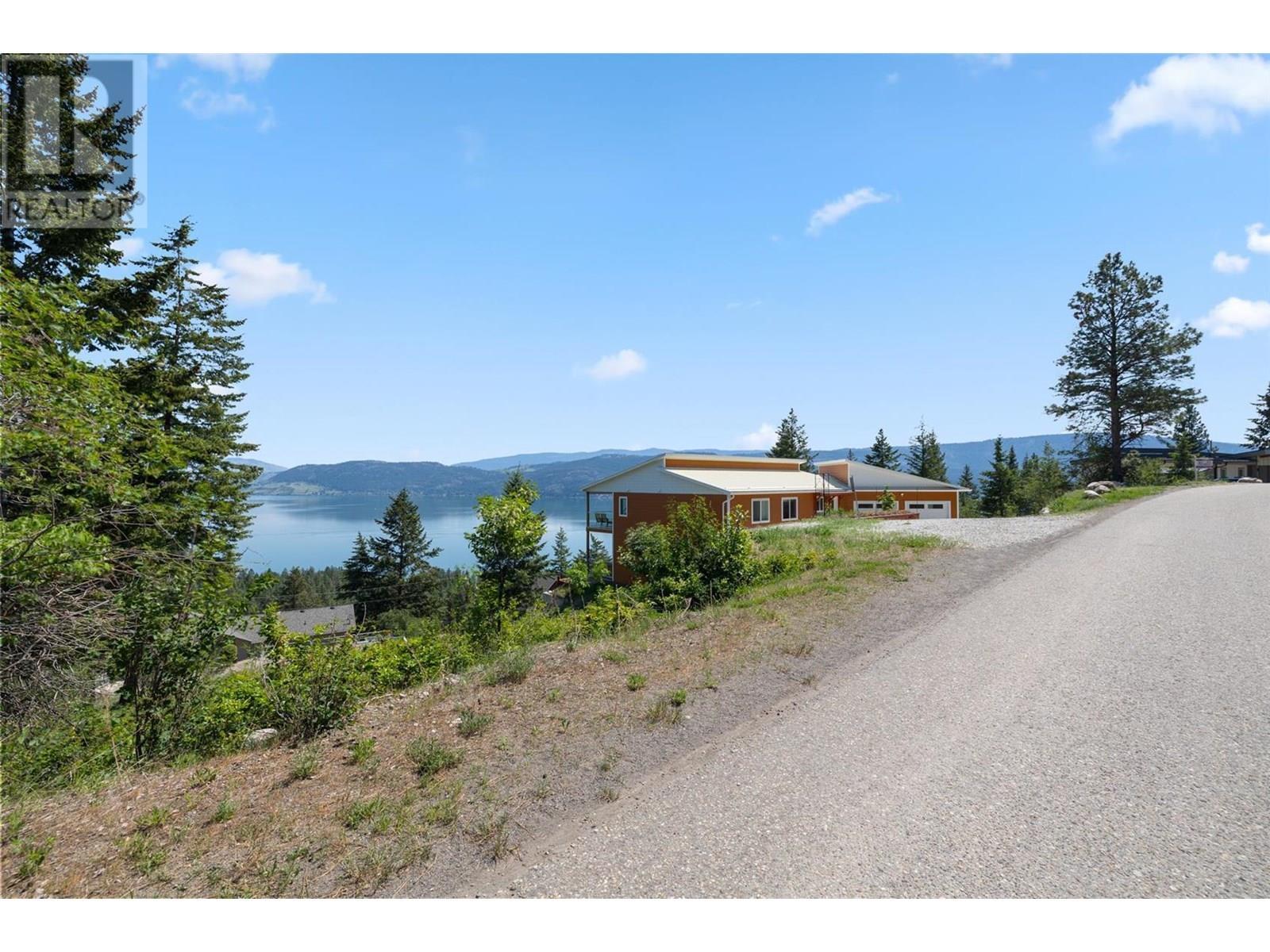 10485 Columbia Way, Kelowna, BC