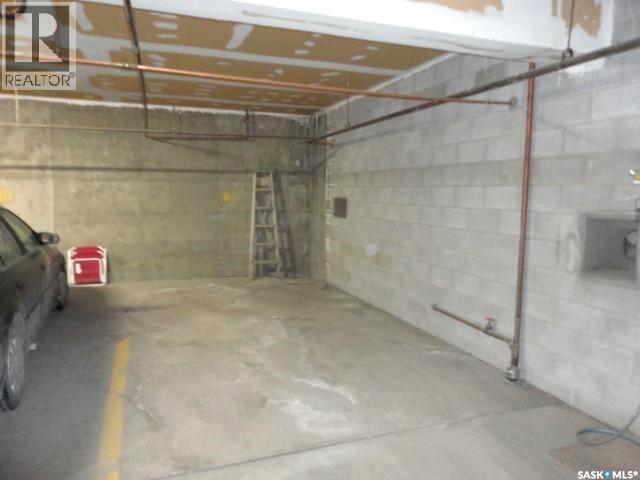 #104 2160 Cornwall Street, Regina, SK - Indoor Photo Showing Garage
