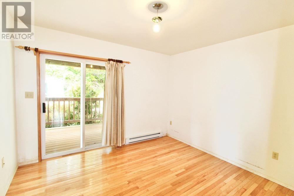 209 2Nd Avenue, Daajing Giids City, BC - Indoor Photo Showing Other Room