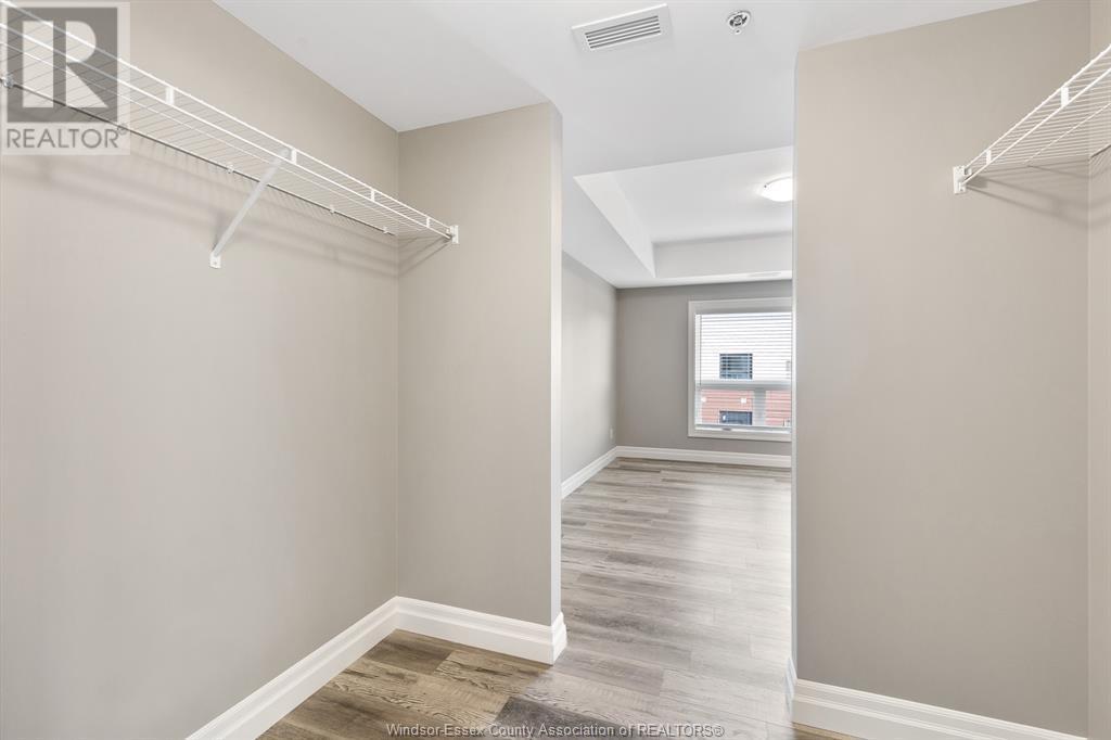 716 Brownstone Unit# 404, Tecumseh, ON - Indoor With Storage