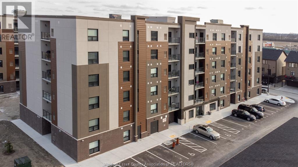 716 Brownstone Unit# 404, Tecumseh, ON - Outdoor