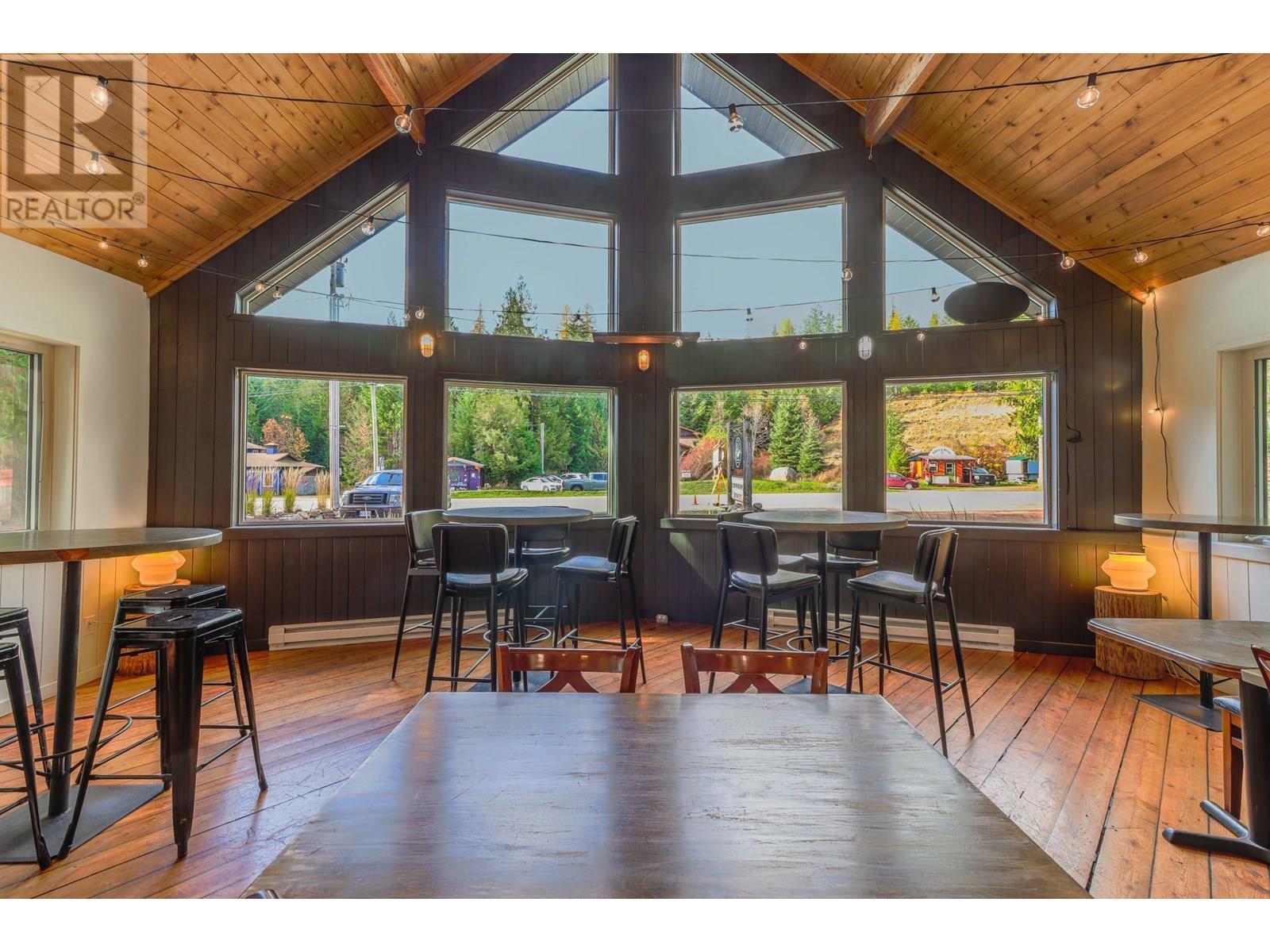 16102 3A Highway, Crawford Bay, BC - Indoor