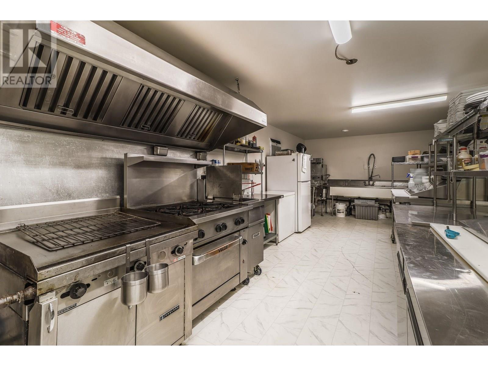 16102 3A Highway, Crawford Bay, BC - Indoor