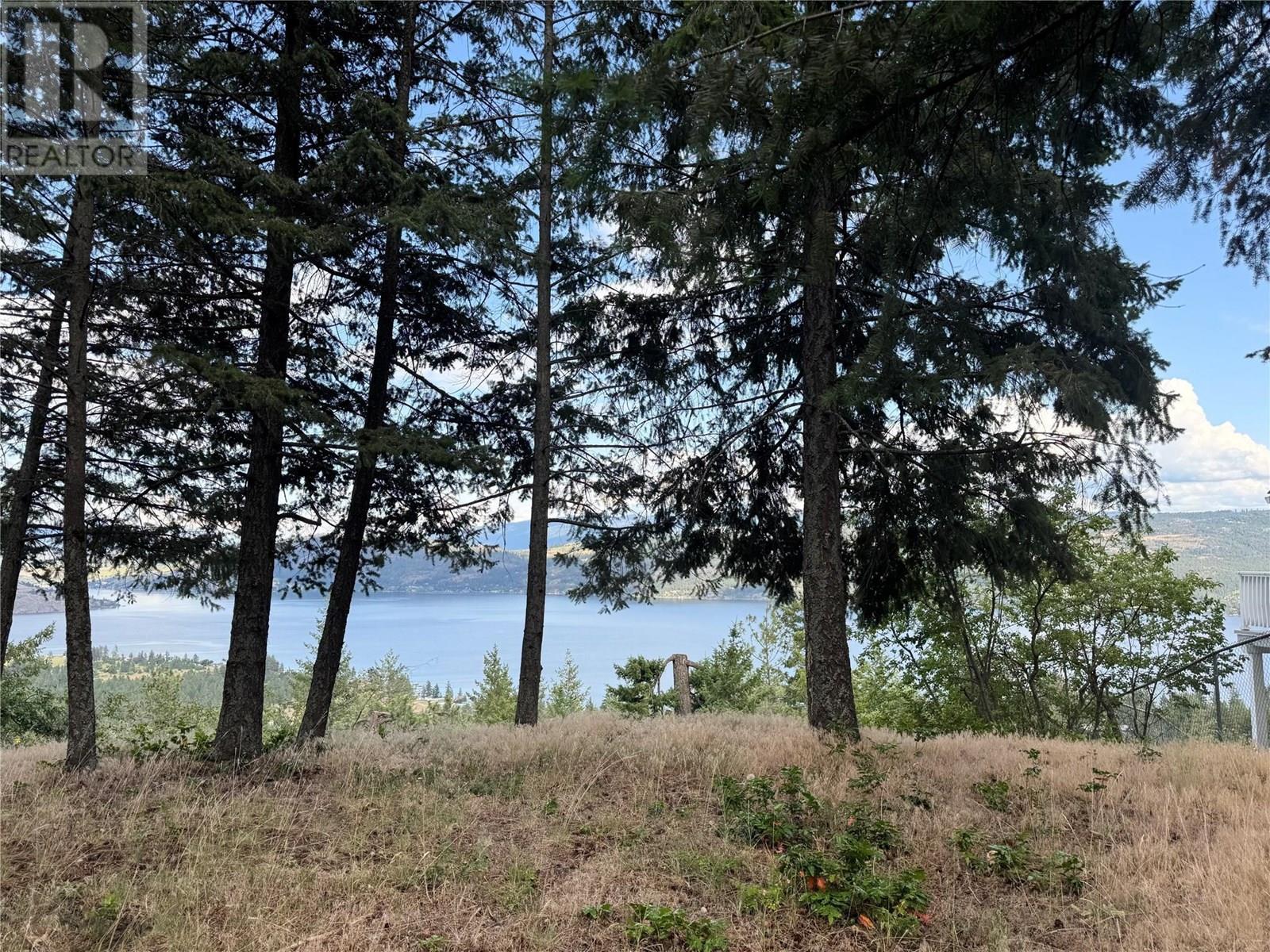 90 Crown Crescent, Vernon, BC