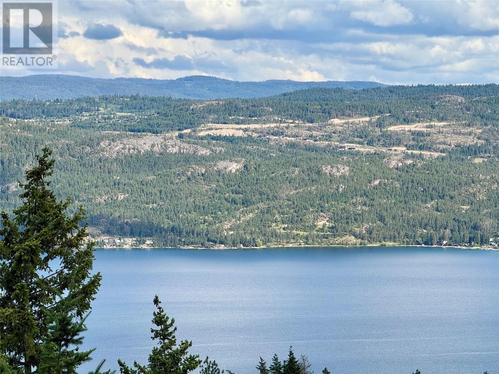 90 Crown Crescent, Vernon, BC