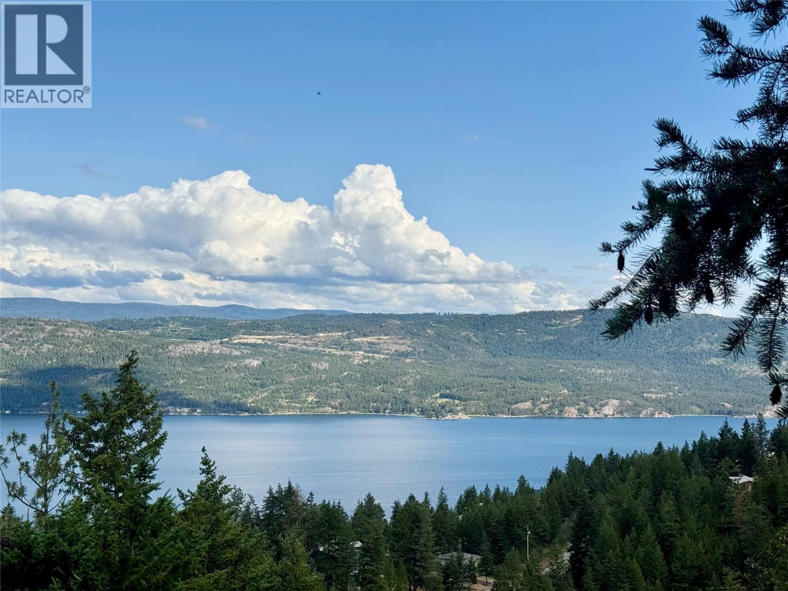 90 Crown Crescent, Vernon, BC