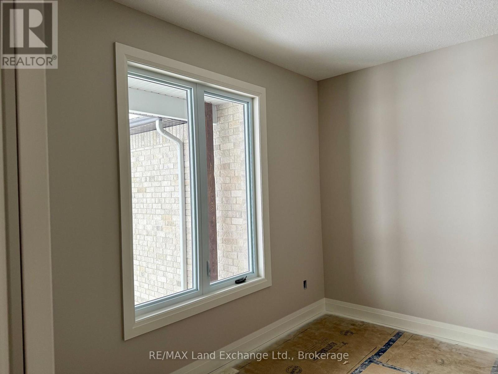 964 Bogdanovic Way, Huron-Kinloss, ON - Indoor Photo Showing Other Room