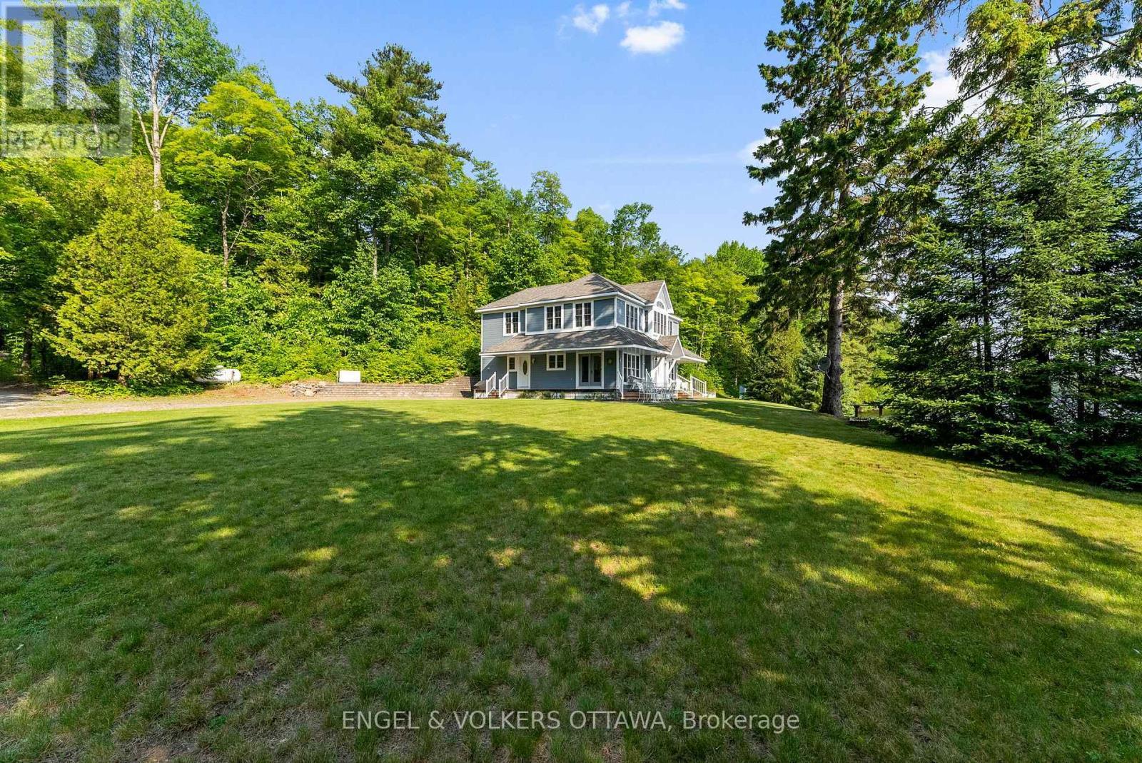 541 Morglan Lane, Greater Madawaska, ON - Outdoor