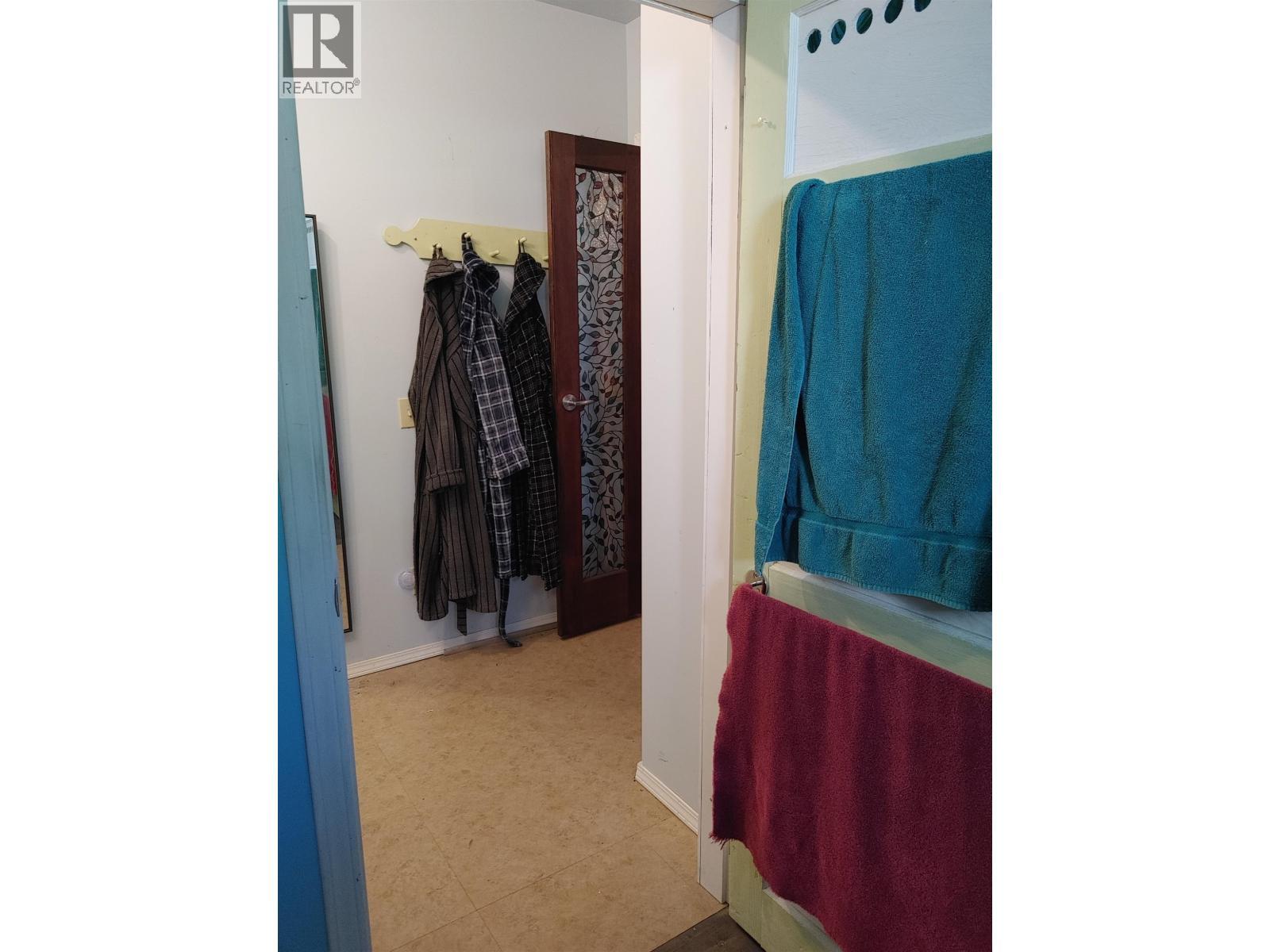 7814 Little Fort 24 Highway, Lone Butte, BC -