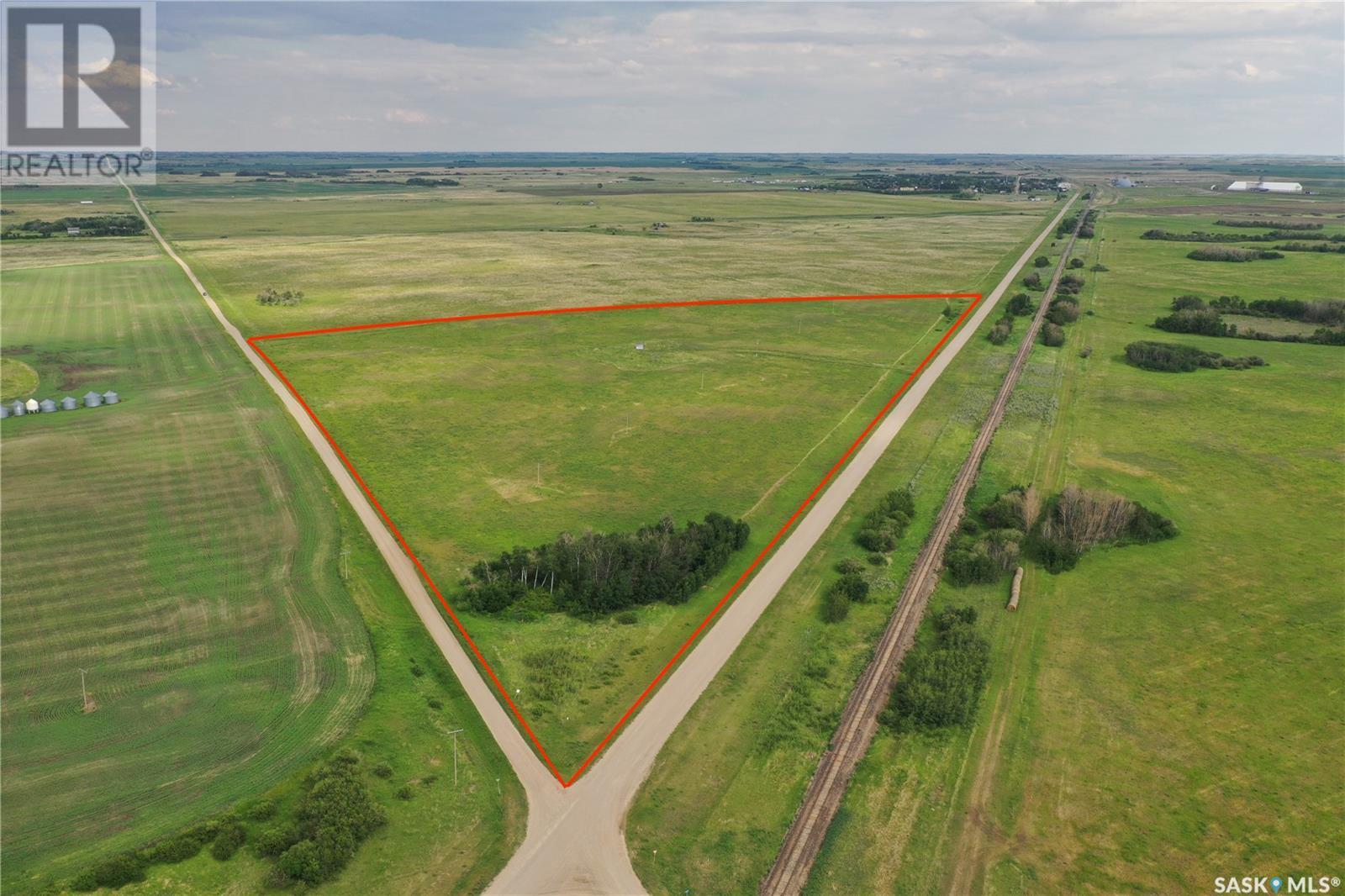 Hanley 30 Acres With Utilities, Hanley, SK