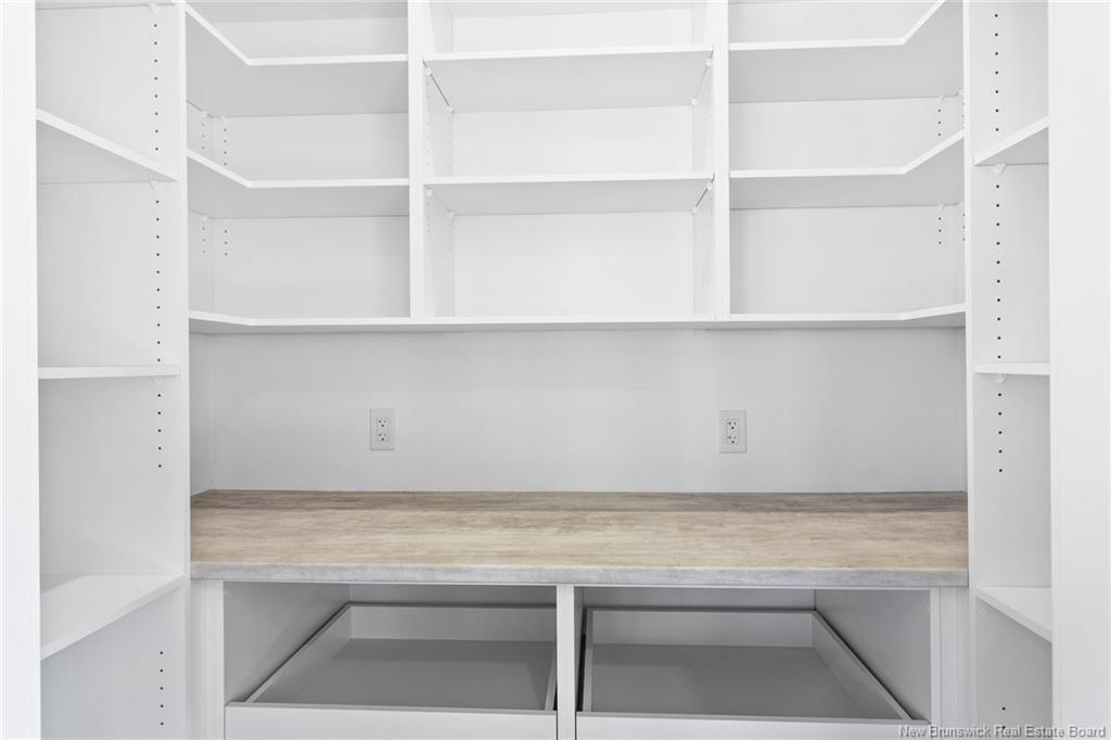 735 Hillcrest Dr, Fredericton, NB