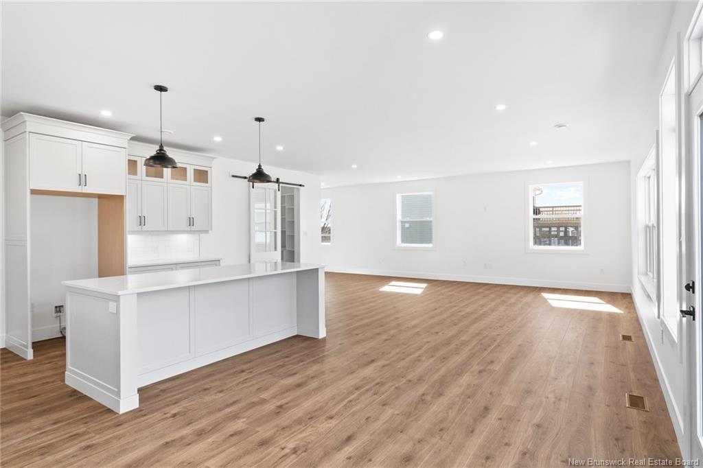 735 Hillcrest Dr, Fredericton, NB