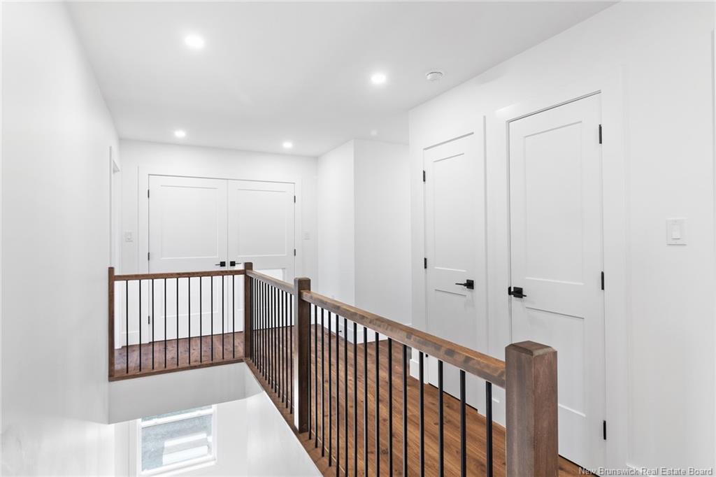 735 Hillcrest Dr, Fredericton, NB