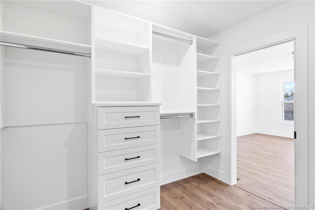 735 Hillcrest Dr, Fredericton, NB