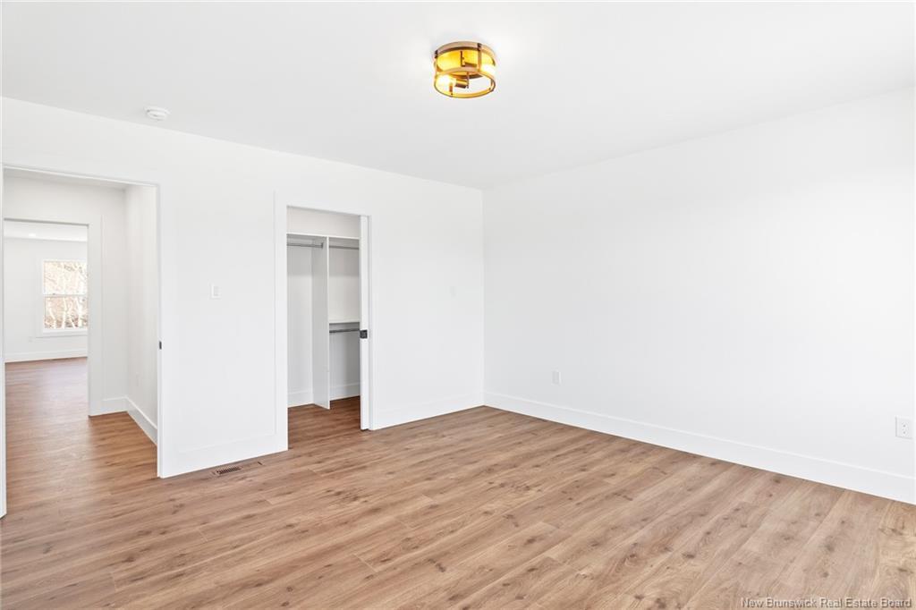 735 Hillcrest Dr, Fredericton, NB