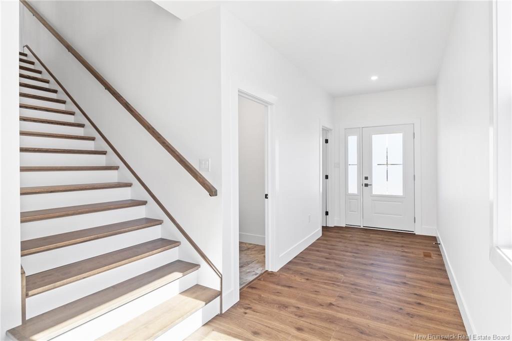 735 Hillcrest Dr, Fredericton, NB