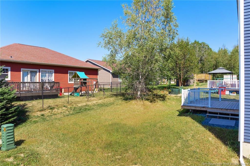 735 Hillcrest Dr, Fredericton, NB