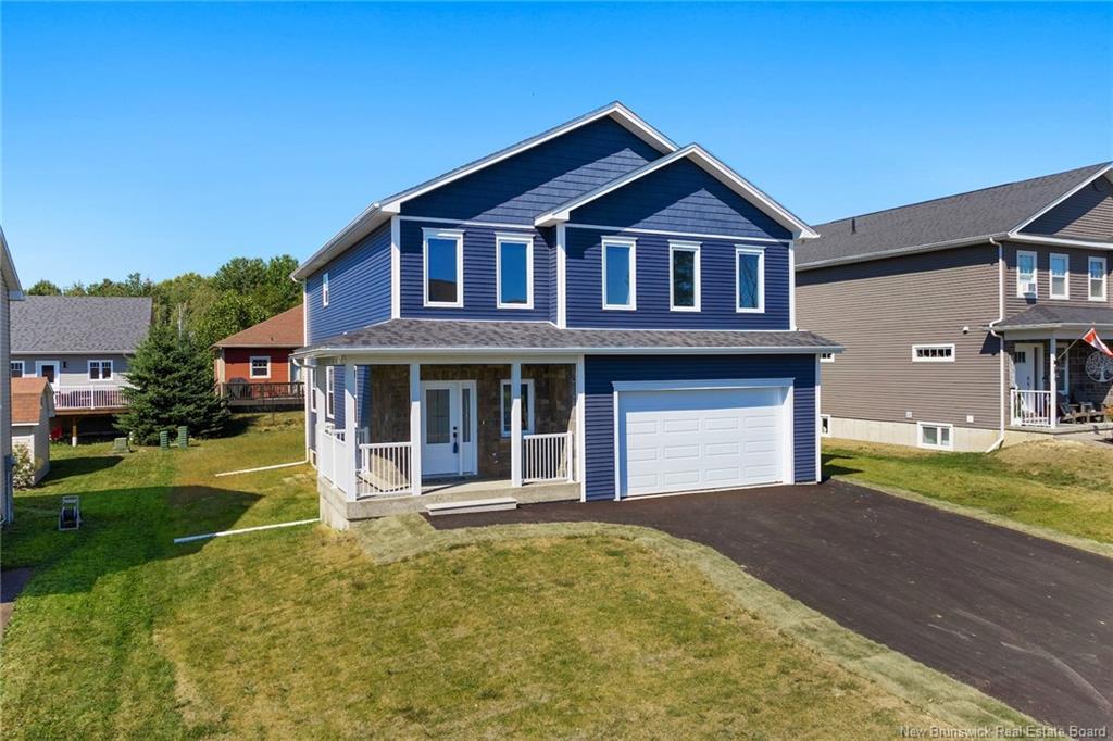 735 Hillcrest Dr, Fredericton, NB