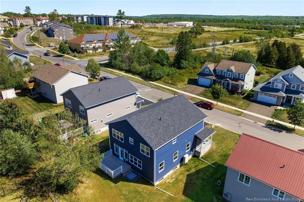 735 Hillcrest Dr, Fredericton, NB