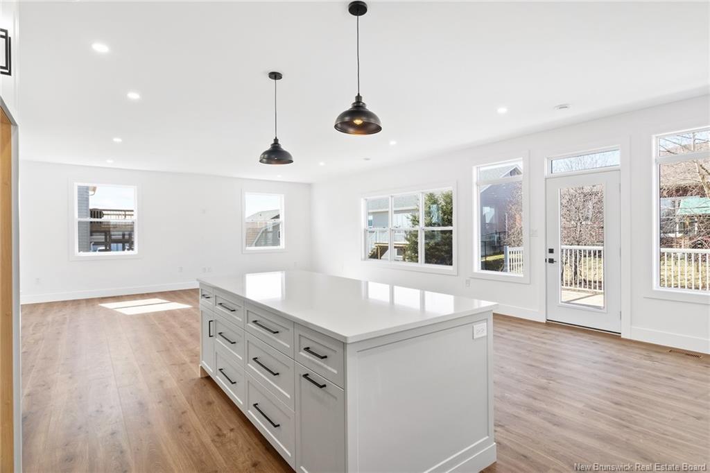 735 Hillcrest Dr, Fredericton, NB