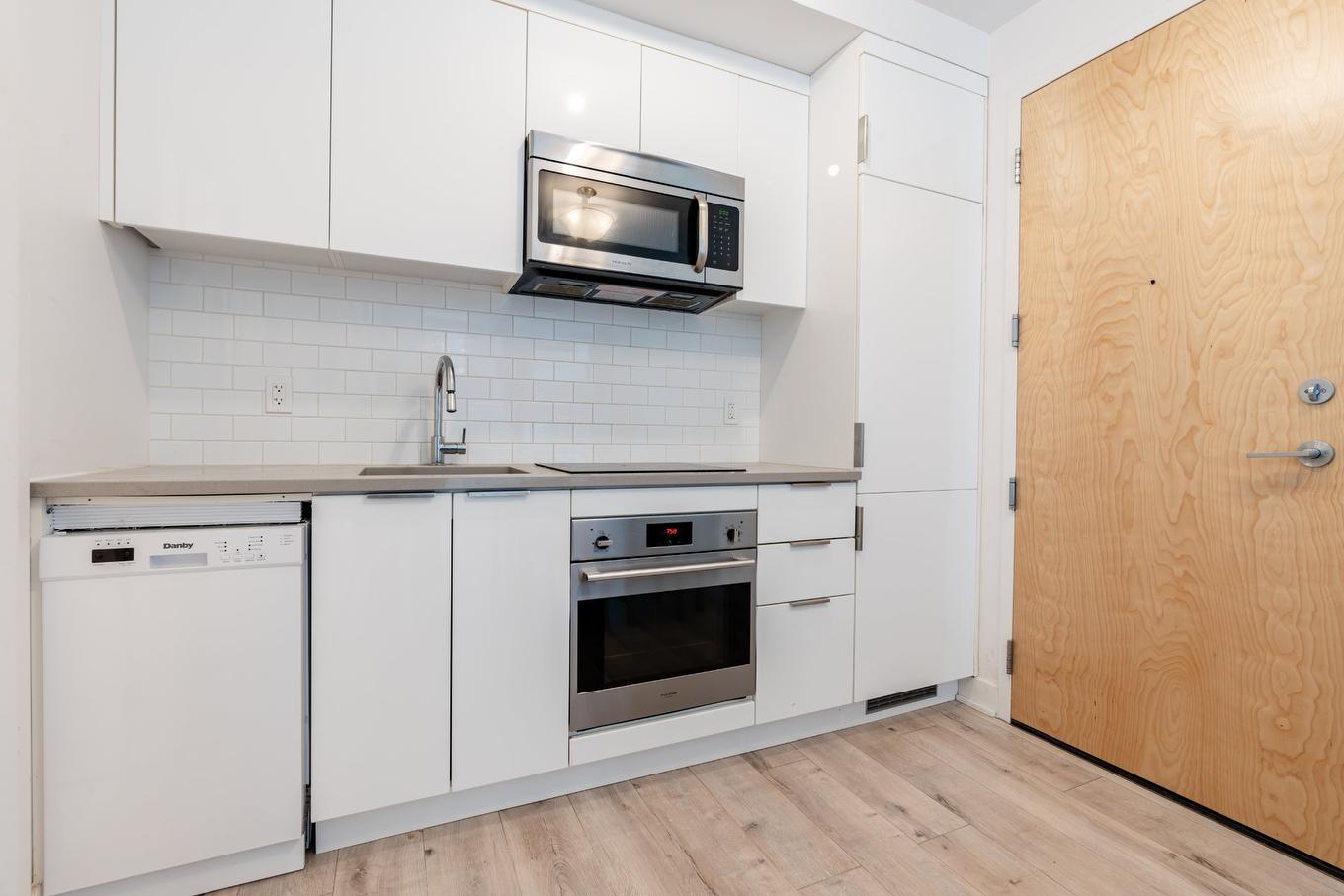 Kitchen - 702-1165 Rue Wellington, Montréal (Le Sud-Ouest), QC - Indoor Photo Showing Kitchen