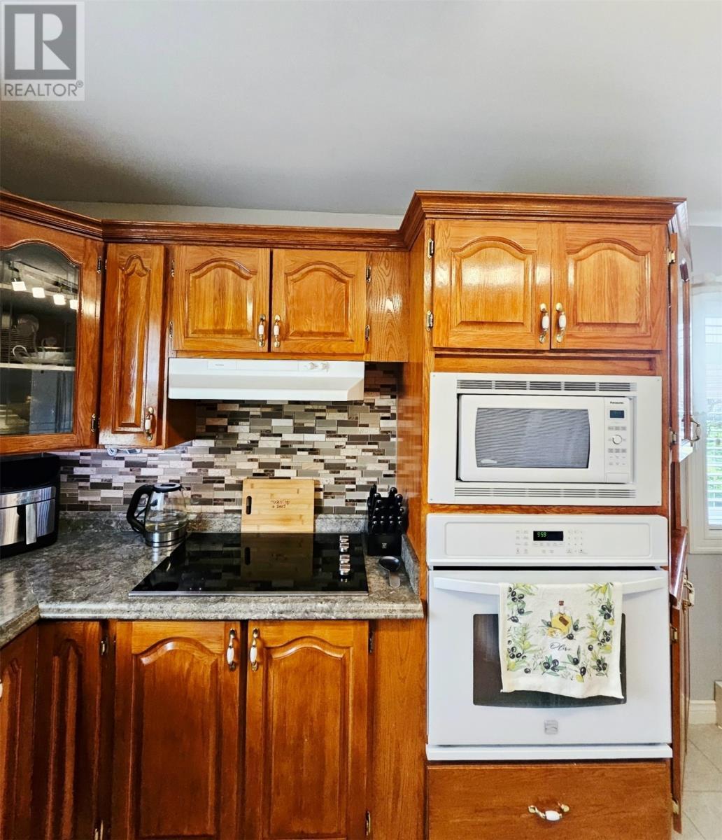 34 Chipmans Road, Spaniards Bay, NL - Indoor Photo Showing Kitchen