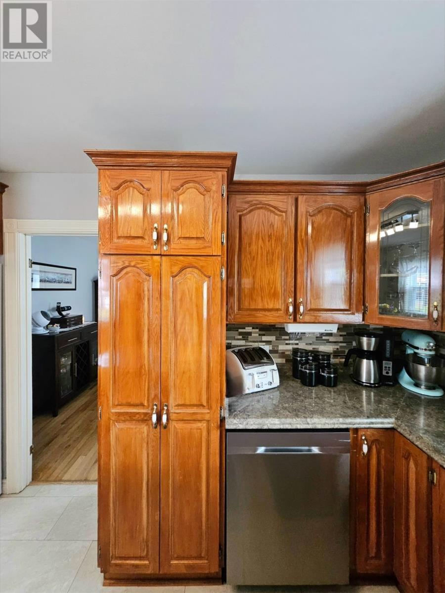34 Chipmans Road, Spaniards Bay, NL - Indoor Photo Showing Kitchen