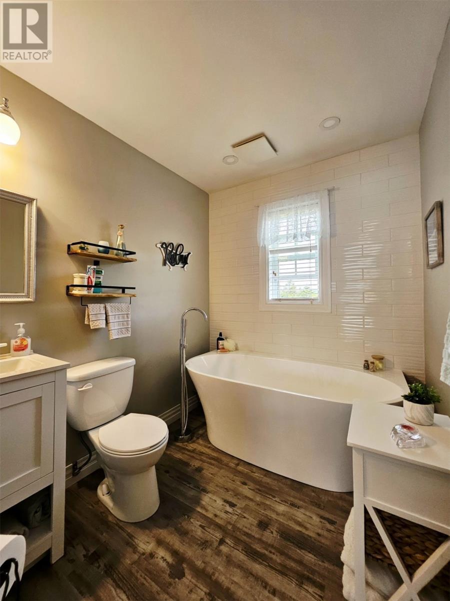 34 Chipmans Road, Spaniards Bay, NL - Indoor Photo Showing Bathroom