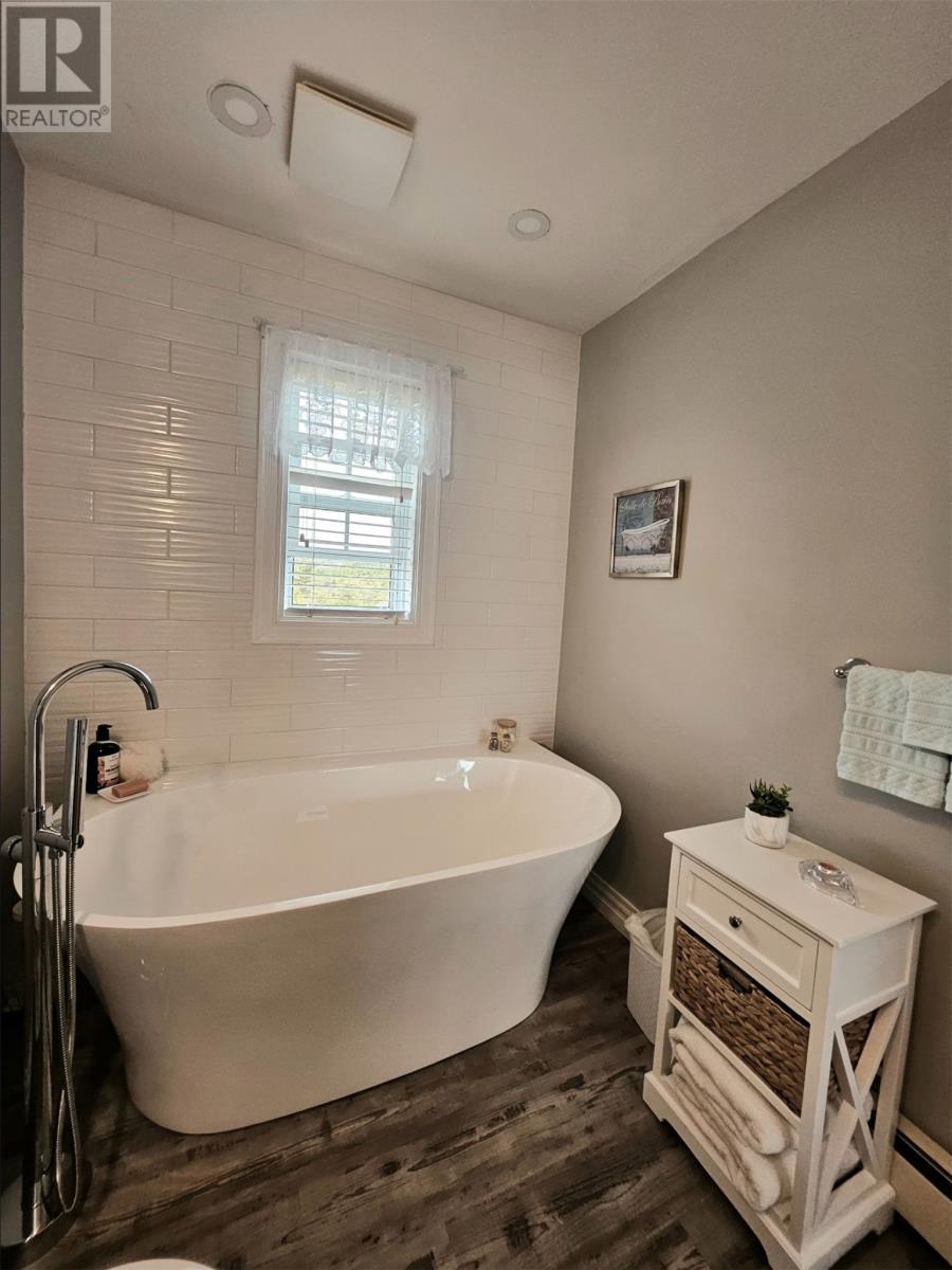 34 Chipmans Road, Spaniards Bay, NL - Indoor Photo Showing Bathroom
