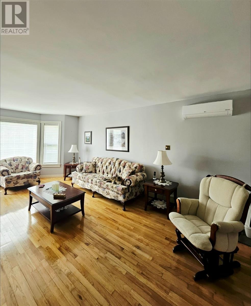 34 Chipmans Road, Spaniards Bay, NL - Indoor Photo Showing Living Room