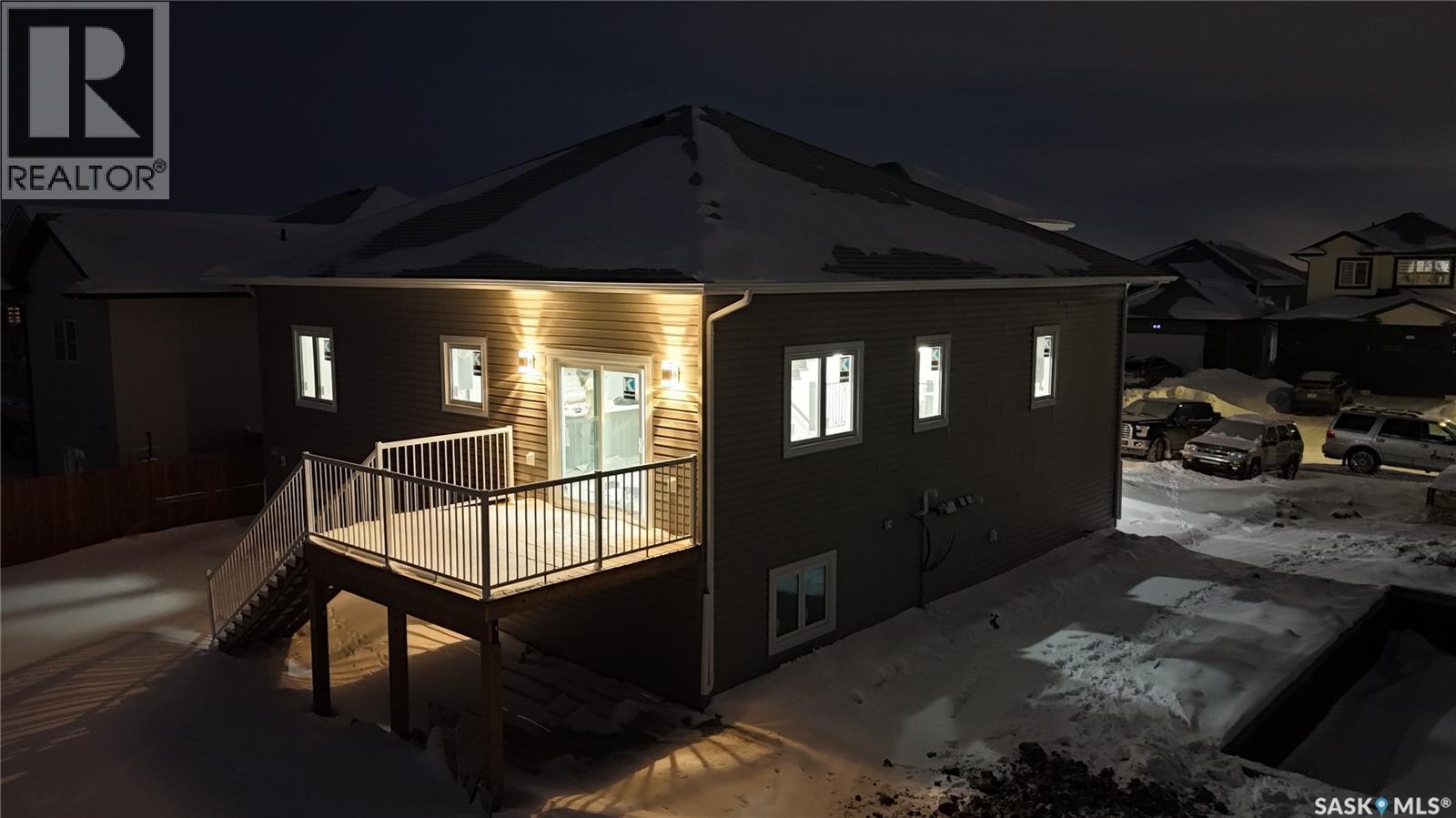 503 Kinloch Court, Saskatoon, SK - Outdoor