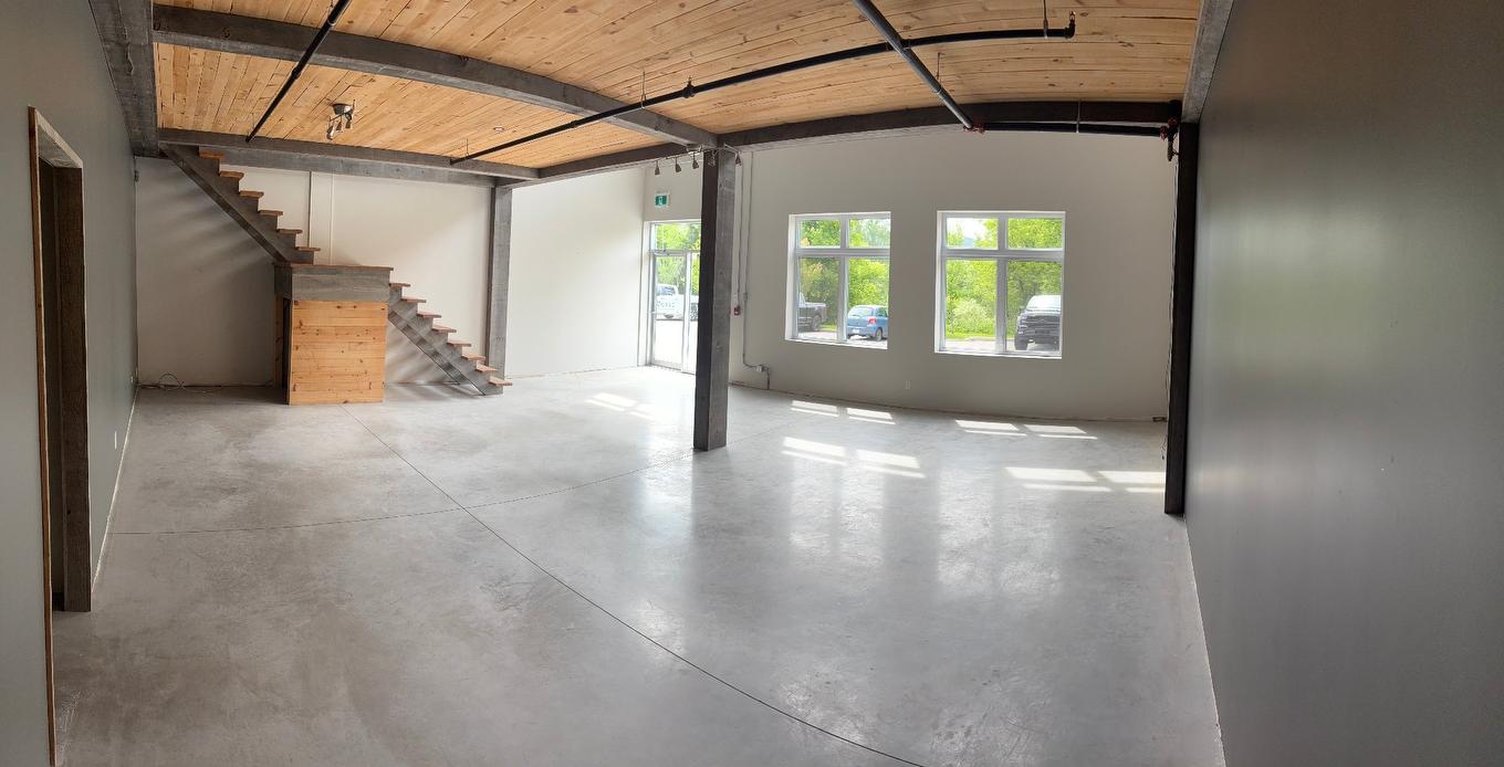 Office - 106-951 Ch. Du Lac-Écho, Prévost, QC