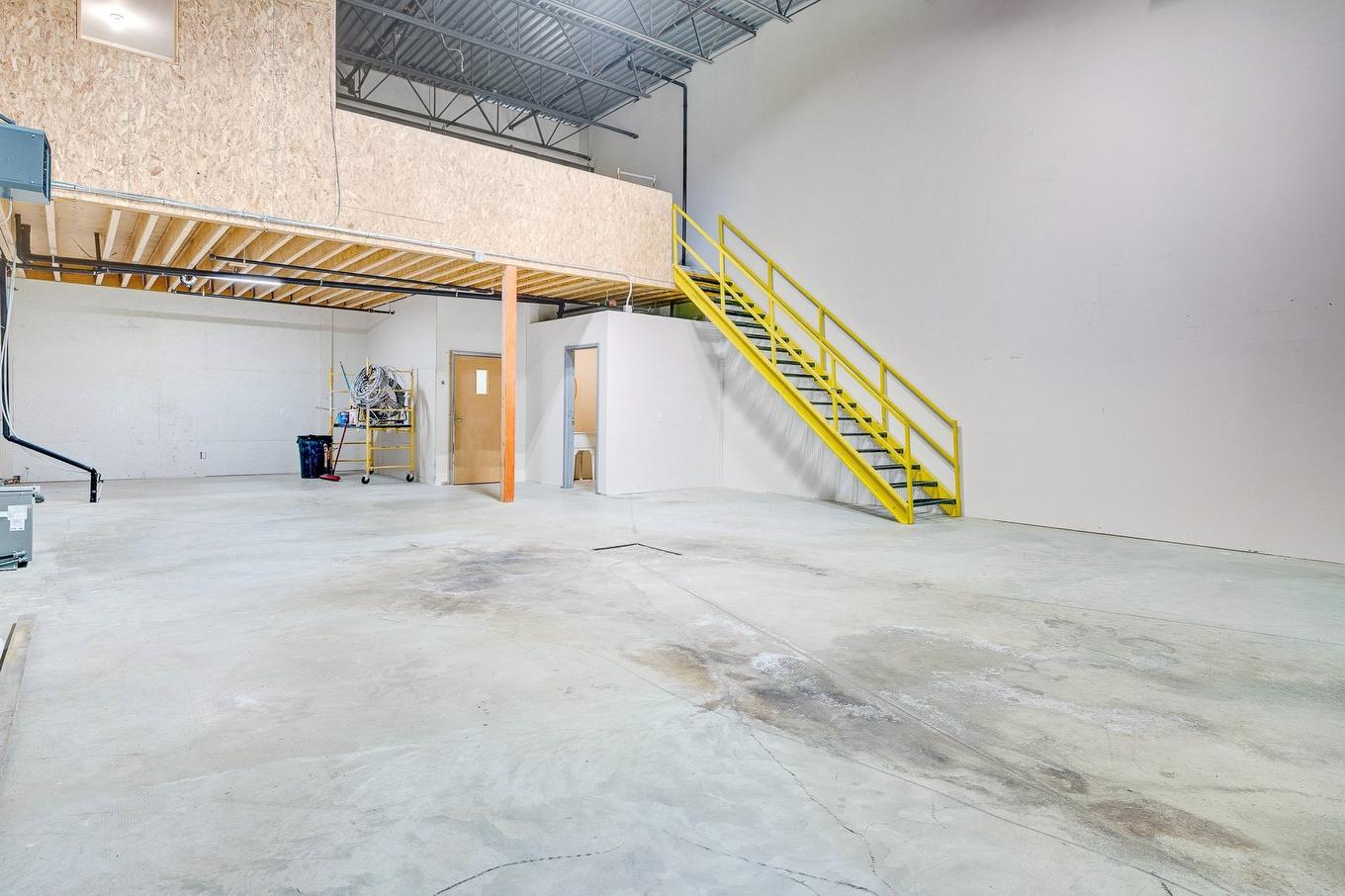 Mezzanine - 106-951 Ch. Du Lac-Écho, Prévost, QC