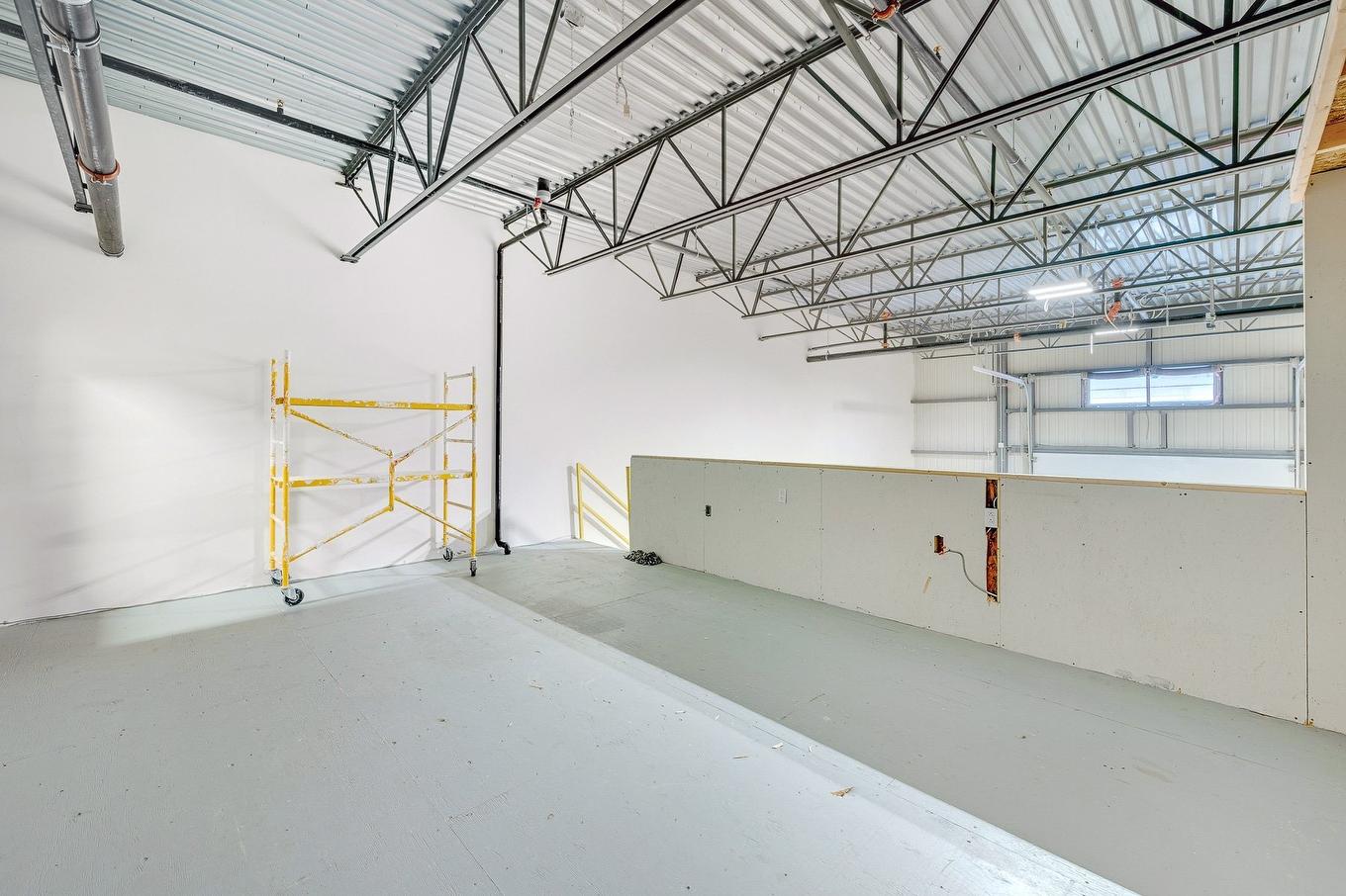 Mezzanine - 106-951 Ch. Du Lac-Écho, Prévost, QC