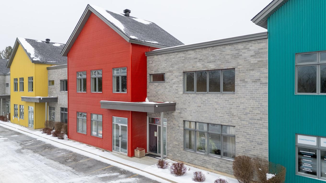 Frontage - 106-951 Ch. Du Lac-Écho, Prévost, QC