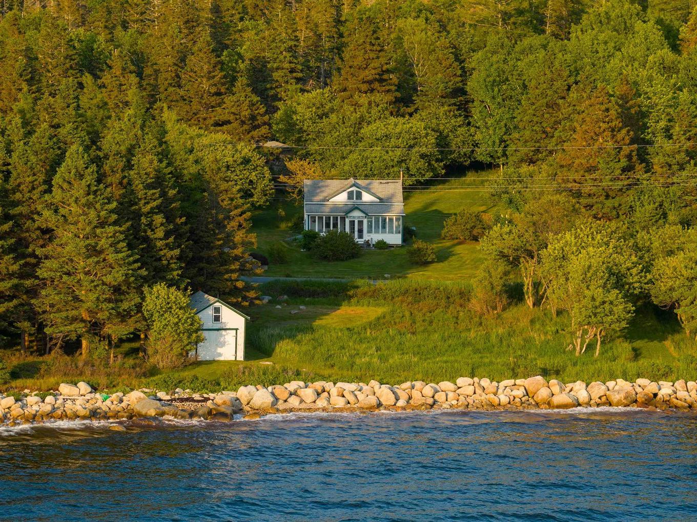 326 Upper Blandford Road, Deep Cove, NS