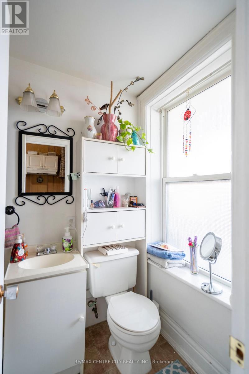 79 Front Street W, Strathroy-Caradoc (Nw), ON