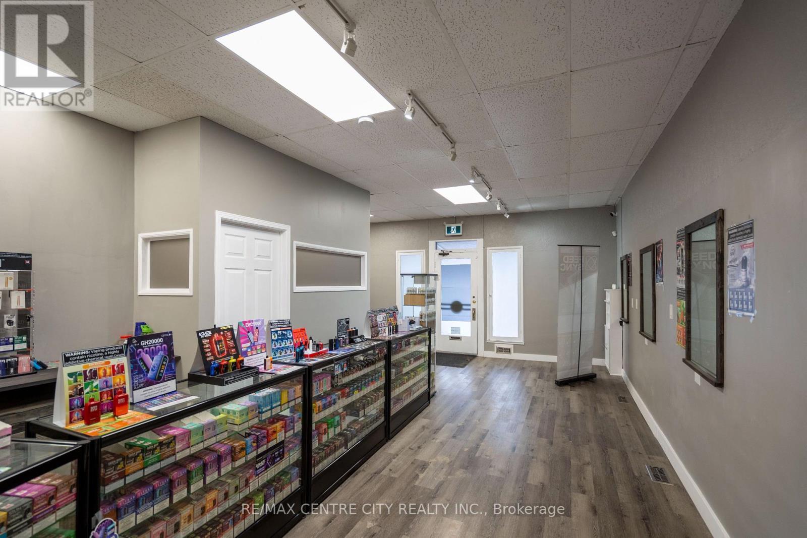 79 Front Street W, Strathroy-Caradoc (Nw), ON