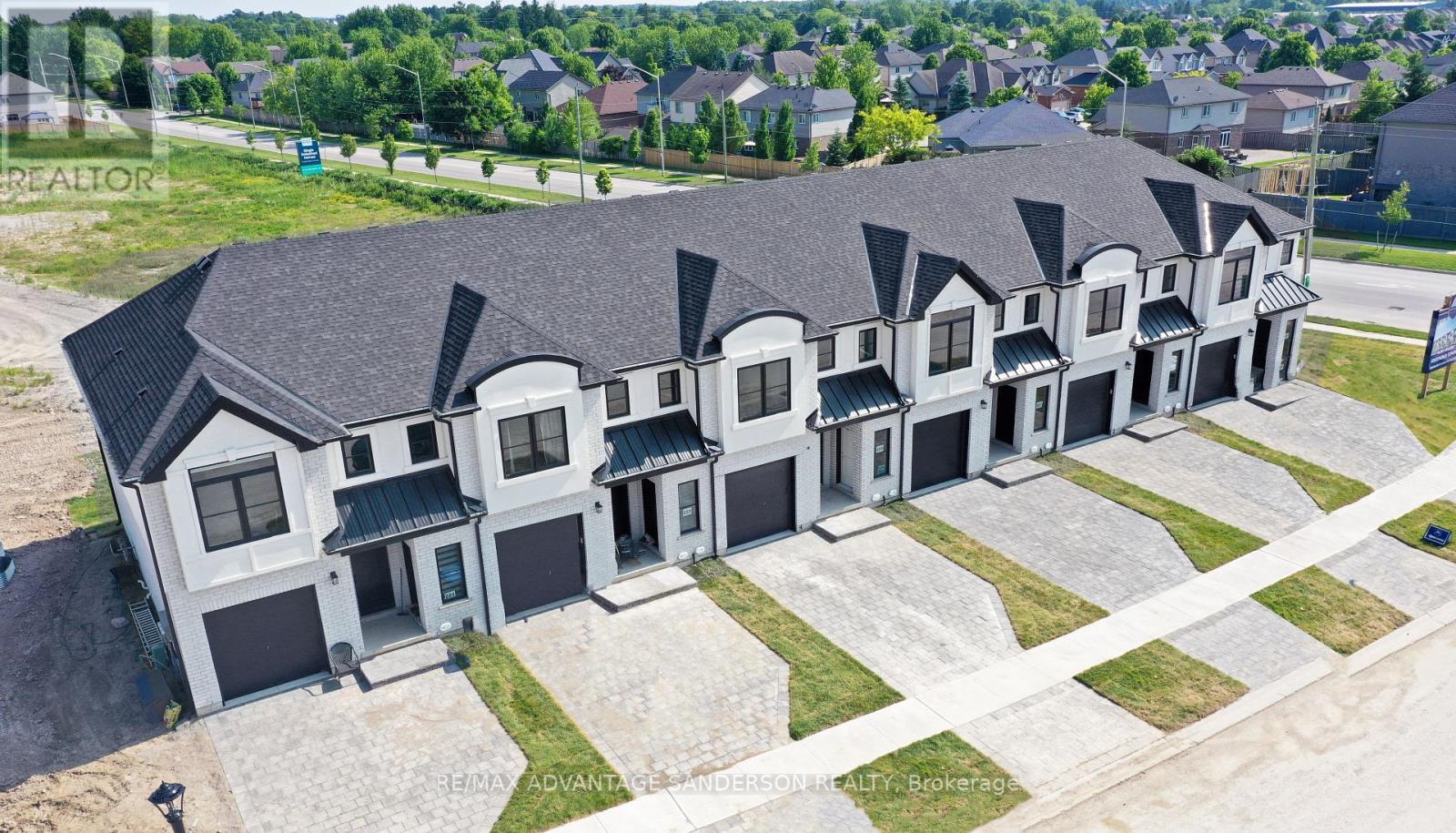 195 Bowman Drive, Middlesex Centre (Ilderton), ON - Outdoor